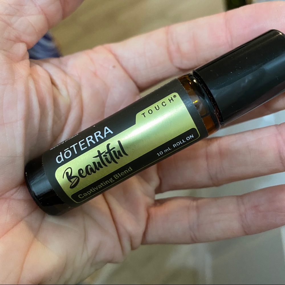 doTERRA Beautiful Touch Captivating Oil Roller